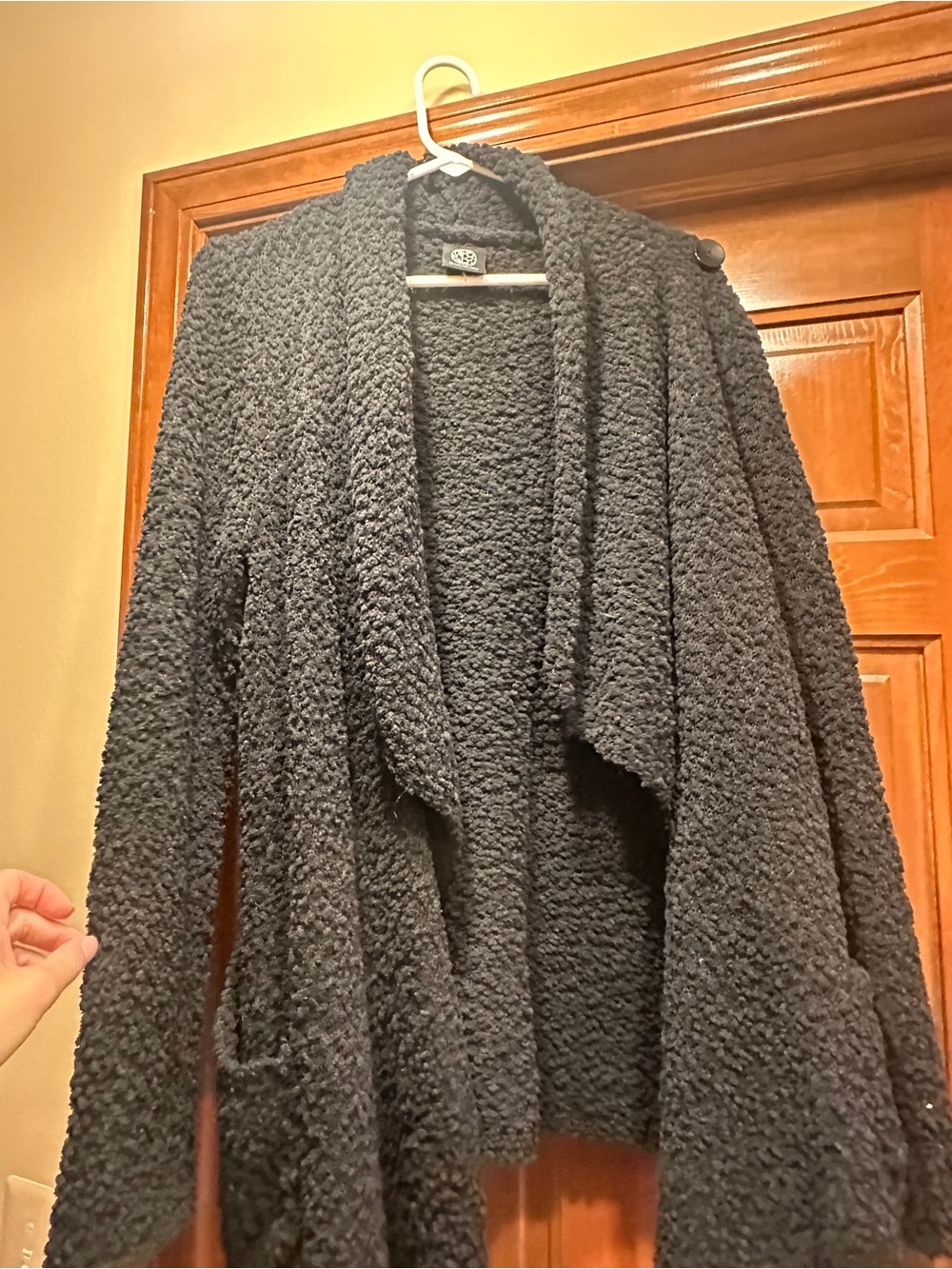 bobeau Black Open-Front Plush Cardigan